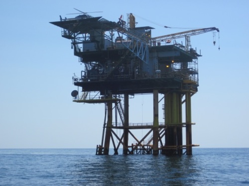 Friendly Oil rig in the Gulf of Mexico